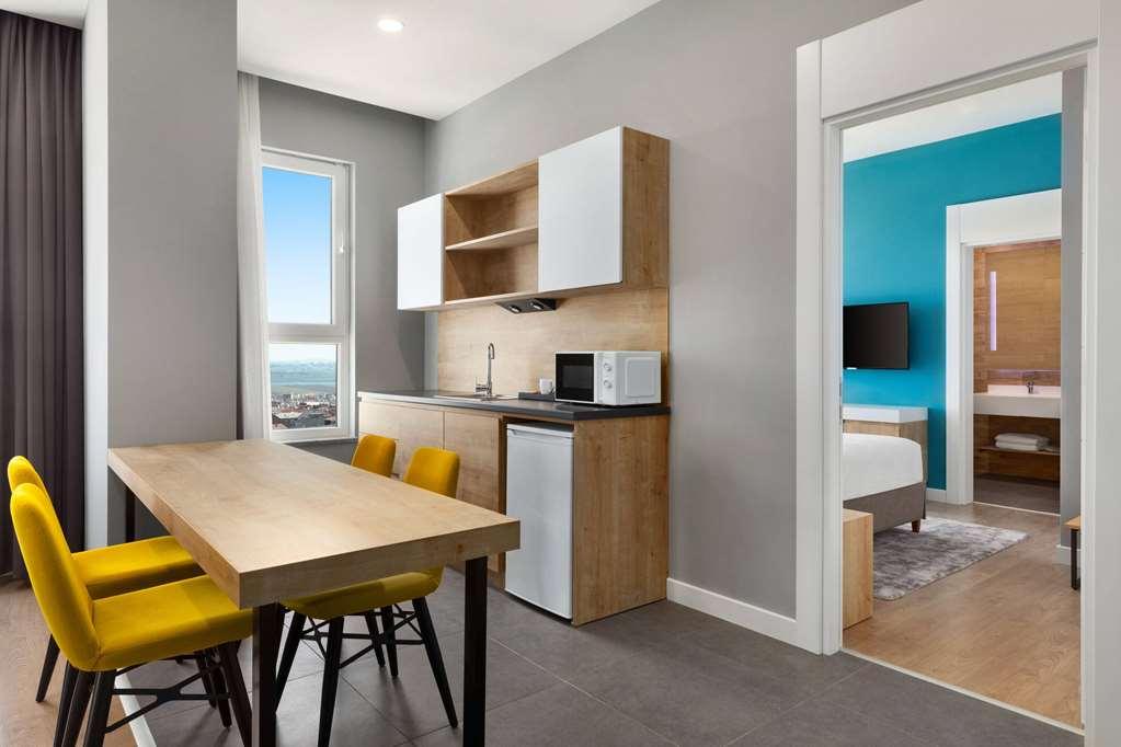 Days Inn & Suites By Wyndham Esenyurt Istanbul Rom bilde