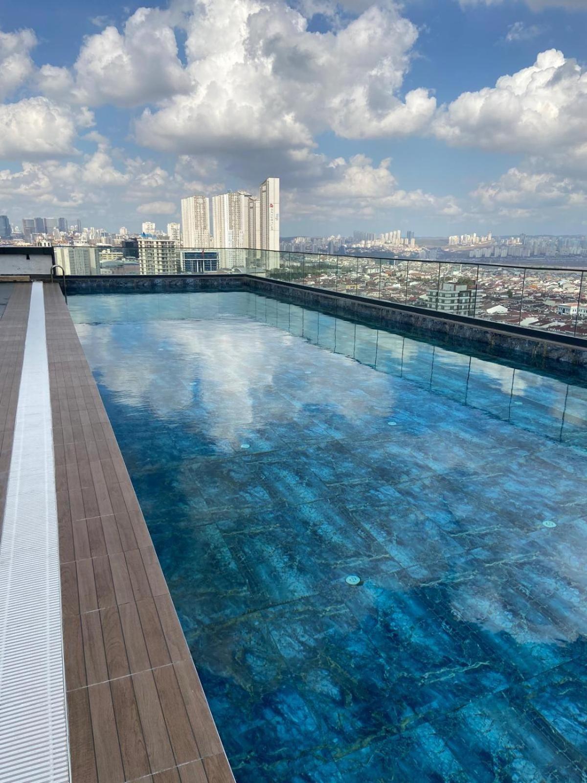 Days Inn & Suites By Wyndham Esenyurt Istanbul Eksteriør bilde